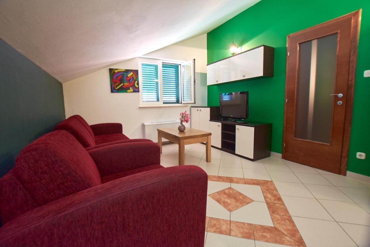 Pansion Hrga Hotel Водице Екстериор снимка