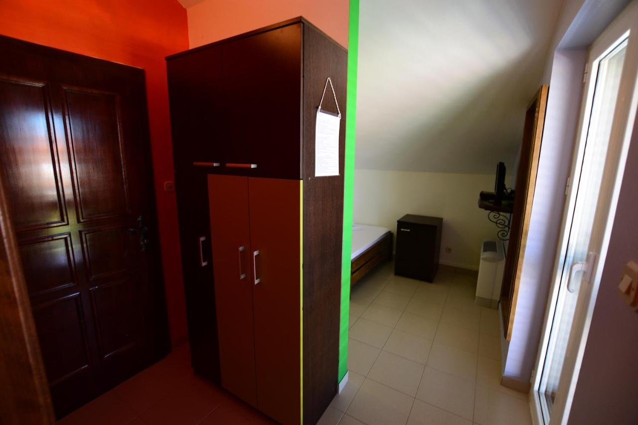 Pansion Hrga Hotel Водице Екстериор снимка