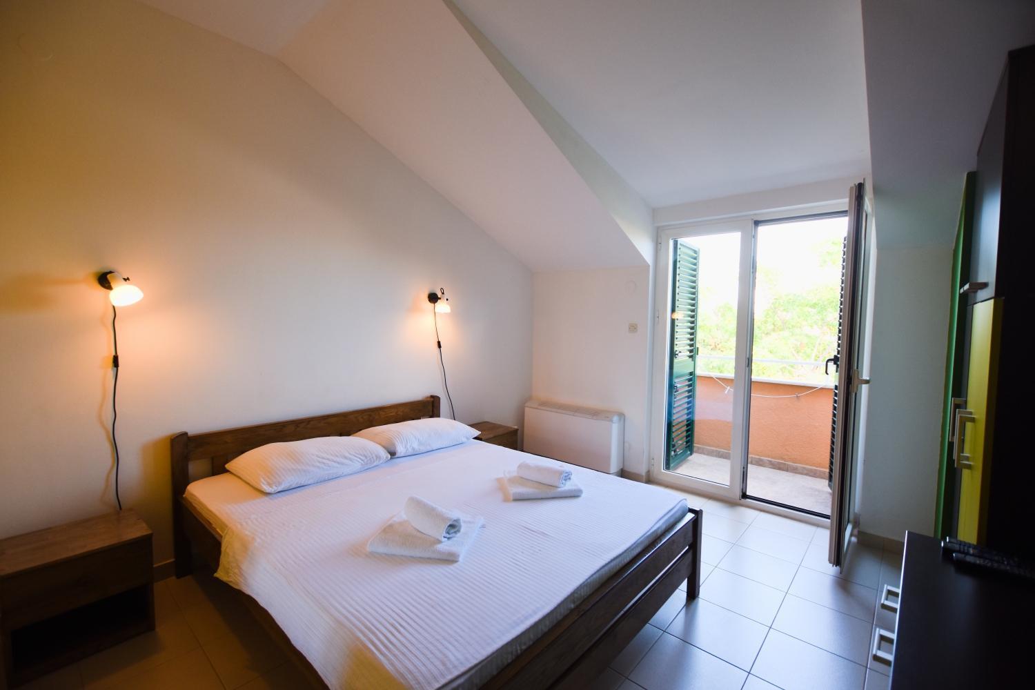 Pansion Hrga Hotel Водице Екстериор снимка