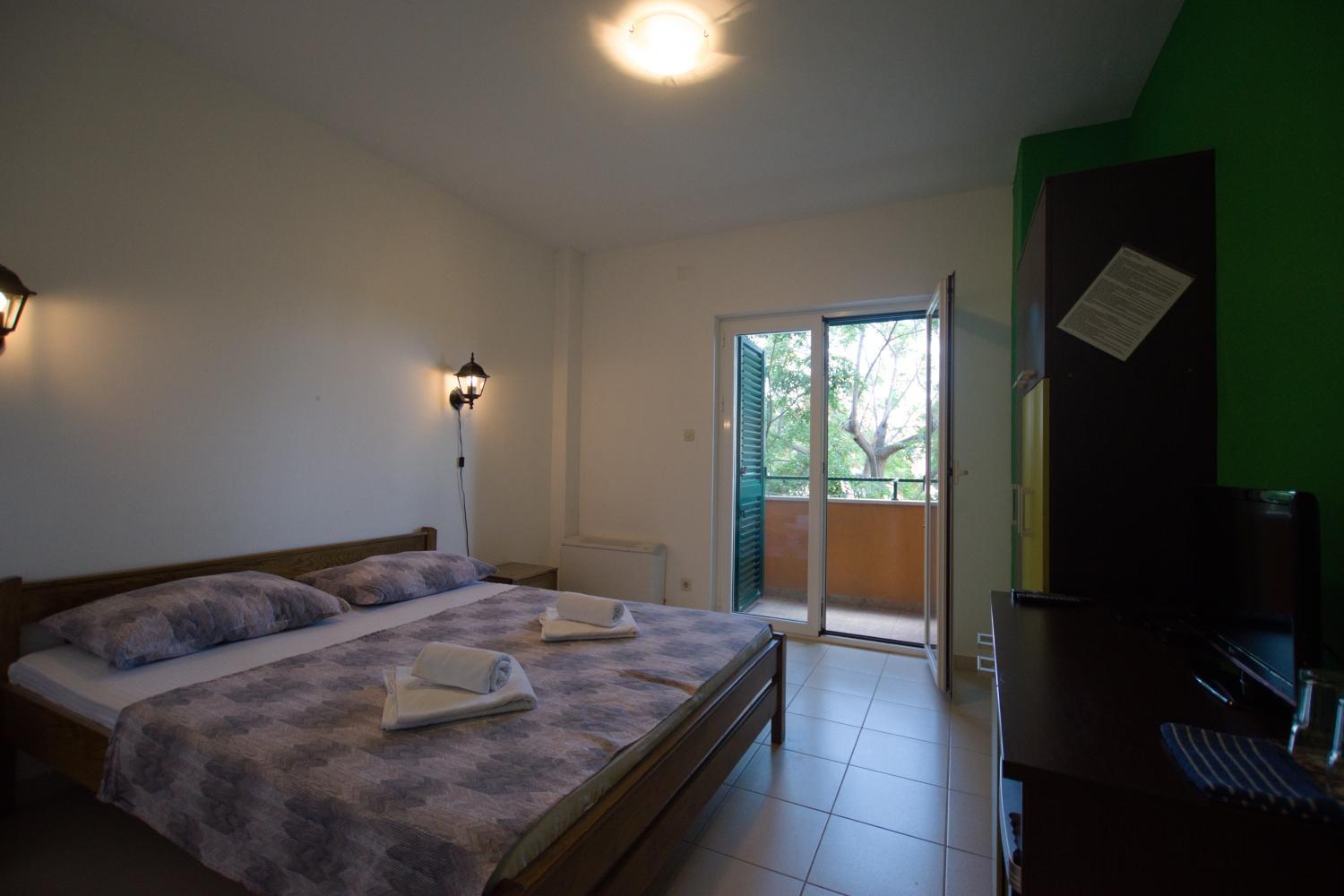 Pansion Hrga Hotel Водице Екстериор снимка