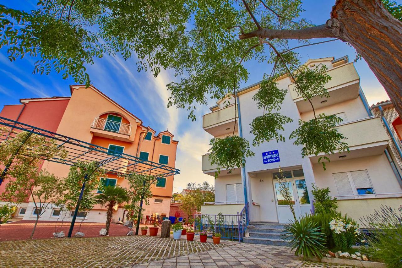 Pansion Hrga Hotel Водице Екстериор снимка