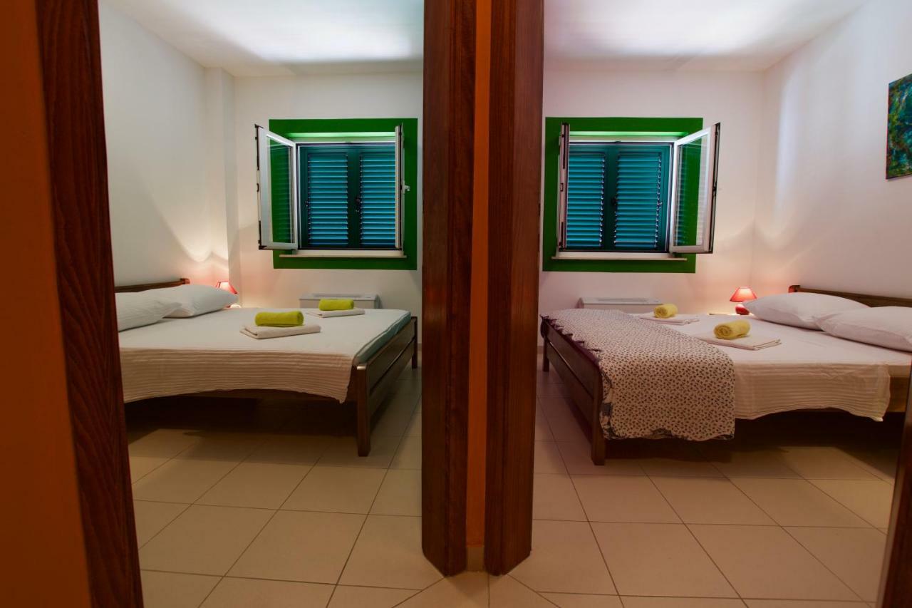 Pansion Hrga Hotel Водице Екстериор снимка