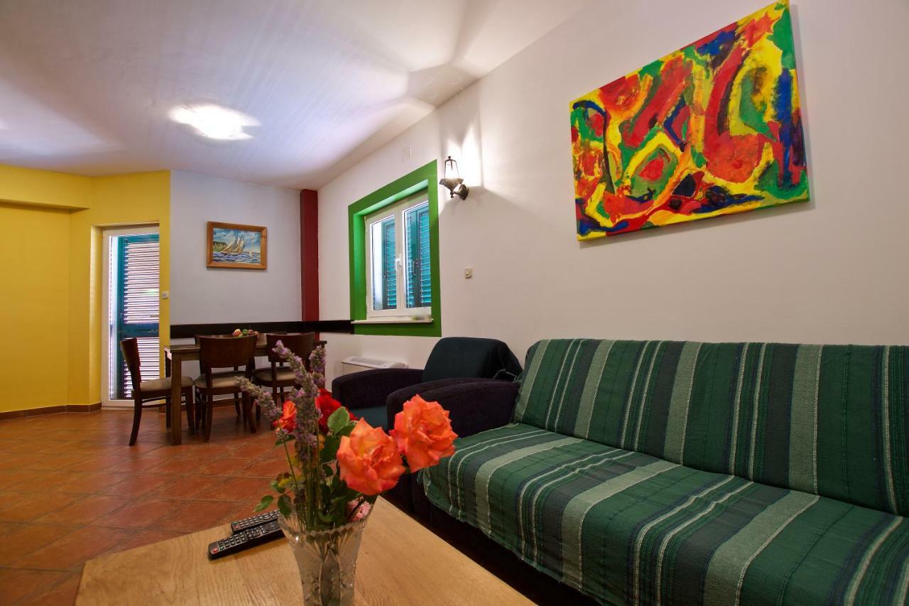 Pansion Hrga Hotel Водице Екстериор снимка