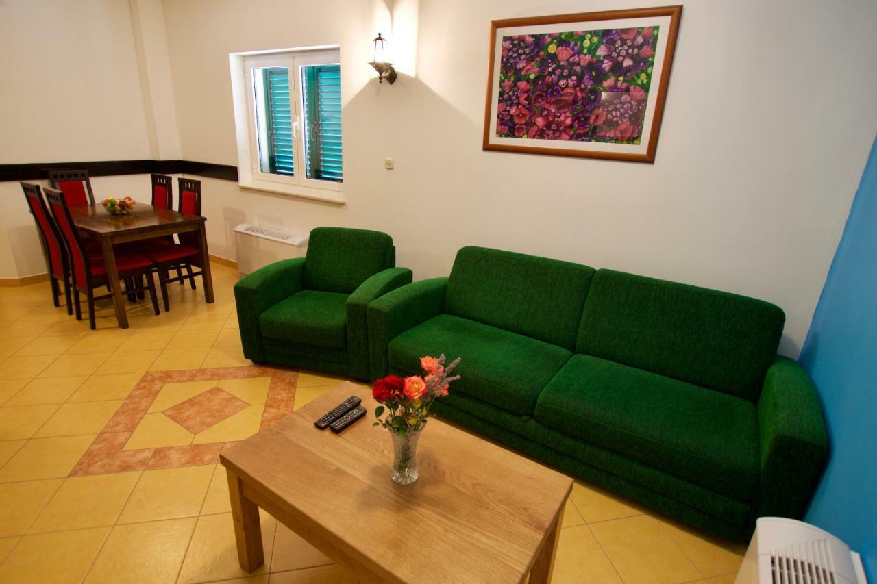 Pansion Hrga Hotel Водице Екстериор снимка
