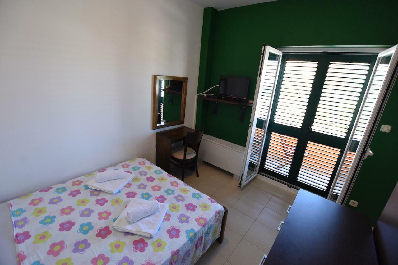 Pansion Hrga Hotel Водице Екстериор снимка